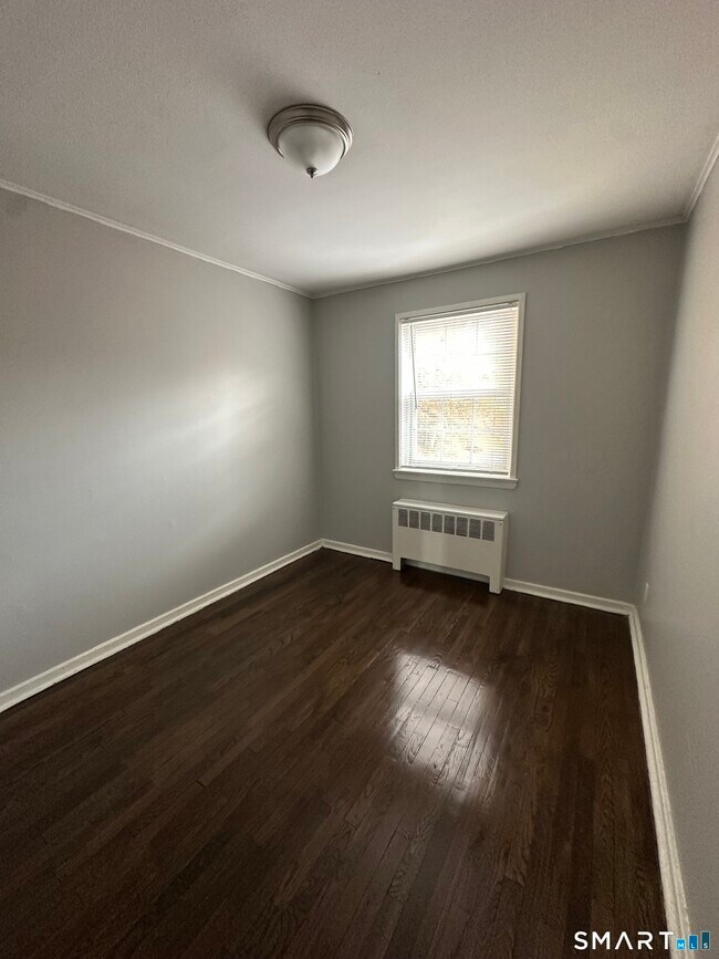 Foto del edificio - 114 Hillcrest Ave