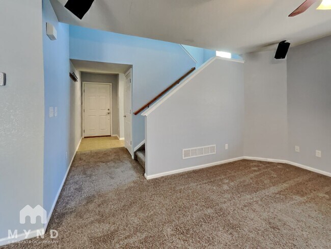 Foto del edificio - 7704 Autumn Leaf Way