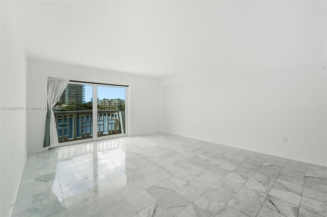 Foto del edificio - 1662 Lincoln Ct