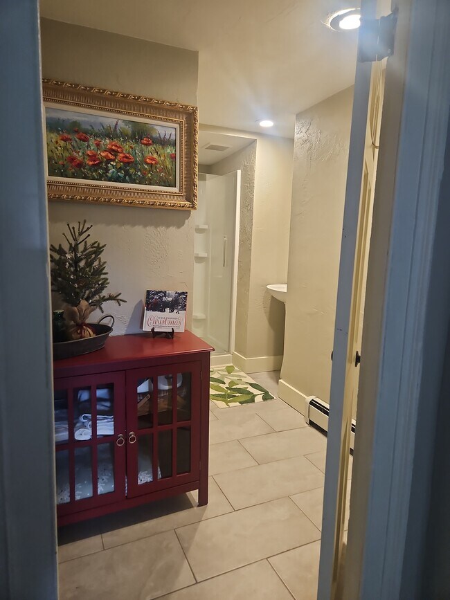 Foto del edificio - 4 Perrin Rd