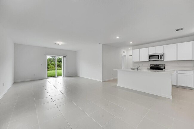 Foto del edificio - 662 Carlyle Wy