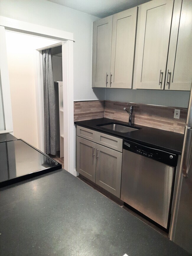 Foto del edificio - 715 Main St