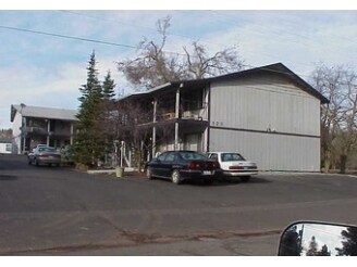 Primary Photo - 123 NW High St