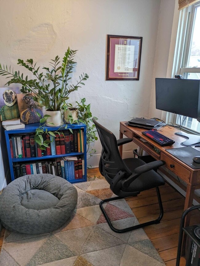 Building Photo - 434 Franklin St