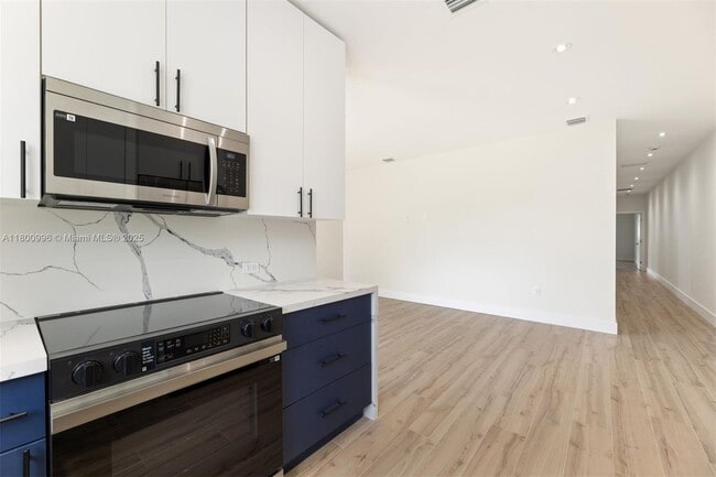 Foto del edificio - 6850 NW 4th Ave