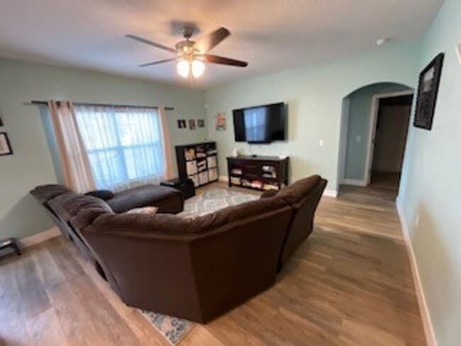 Building Photo - Welcome to your new home!