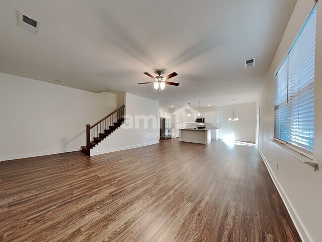 Foto del edificio - 5005 Hudson Vly Dr