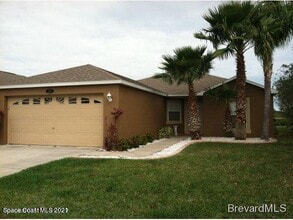 Building Photo - 2244 Bayhill Dr