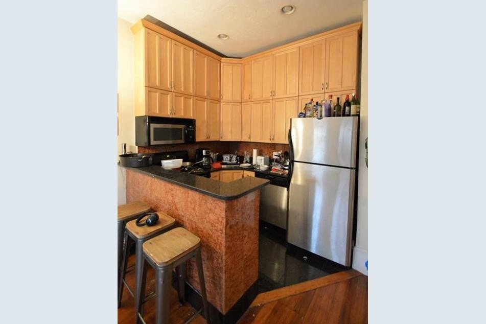 1689 Beacon St, Brookline, MA 02445 Townhome Rentals in Brookline MA