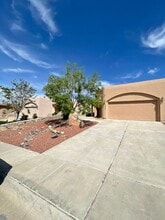 Building Photo - 4099 Bella Sierra Ct