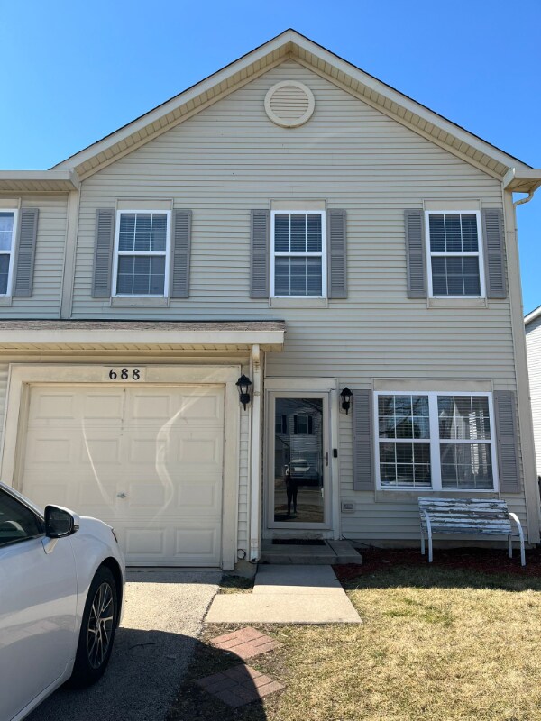 Primary Photo - 688 Edward Dr