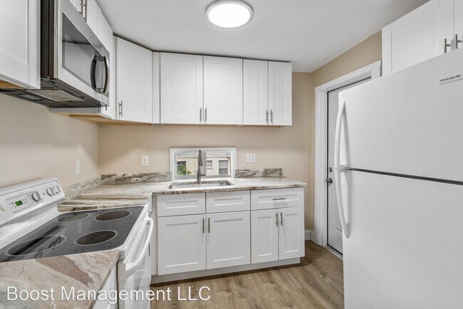 Building Photo - 3 br, 2 bath House - 3487 16th Ave S