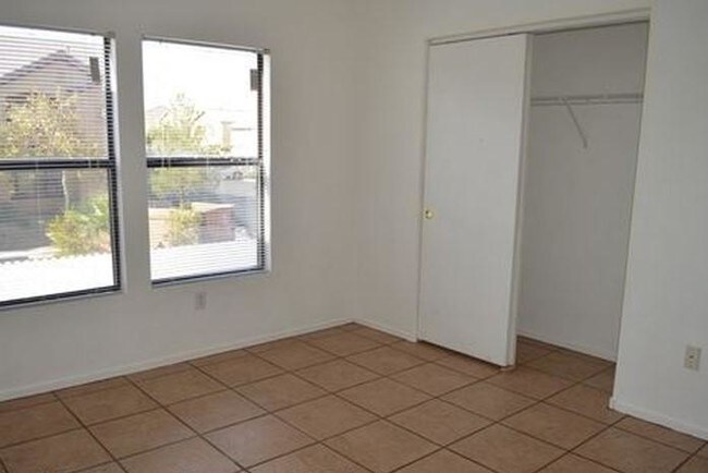Foto del edificio - 8250 Grand Canyon #2106