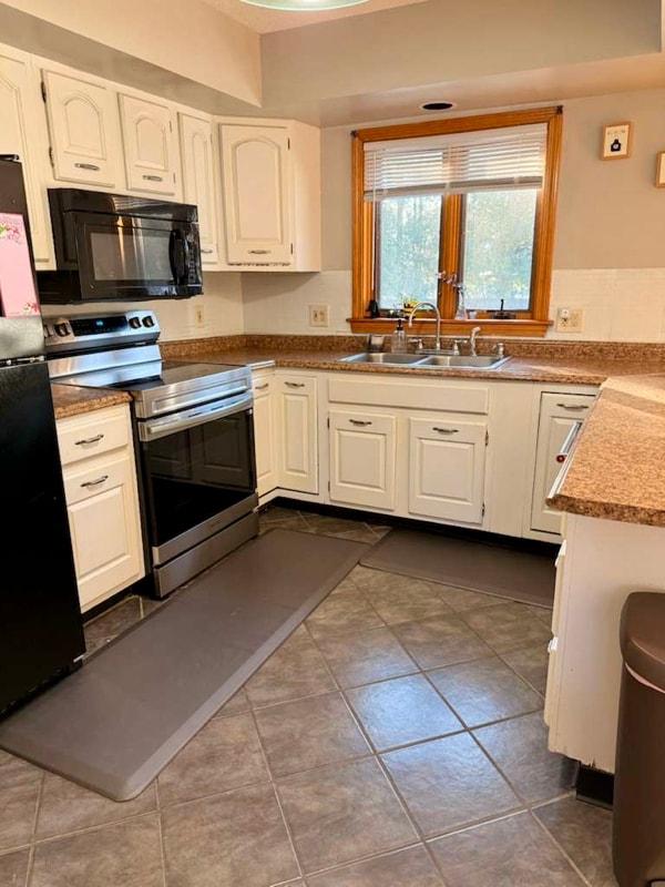 Foto del edificio - 655 Porters Point Rd