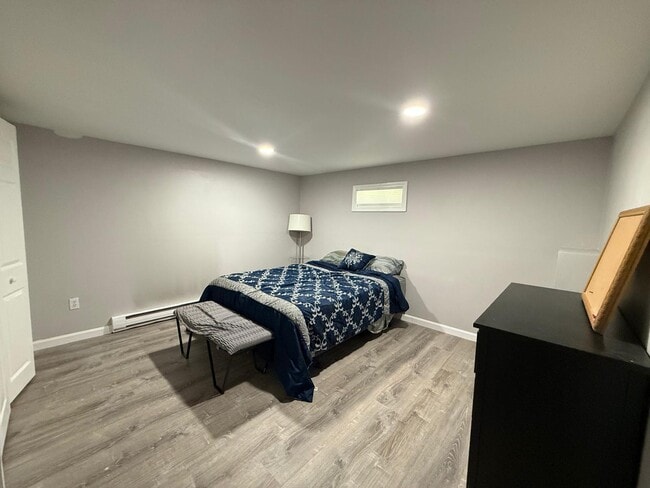 Building Photo - Pike Avenue