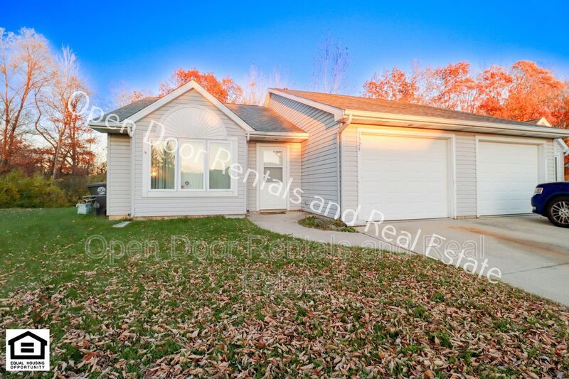 1524 Flagstone Dr, Fort Wayne, IN 46815 Townhome Rentals in Fort