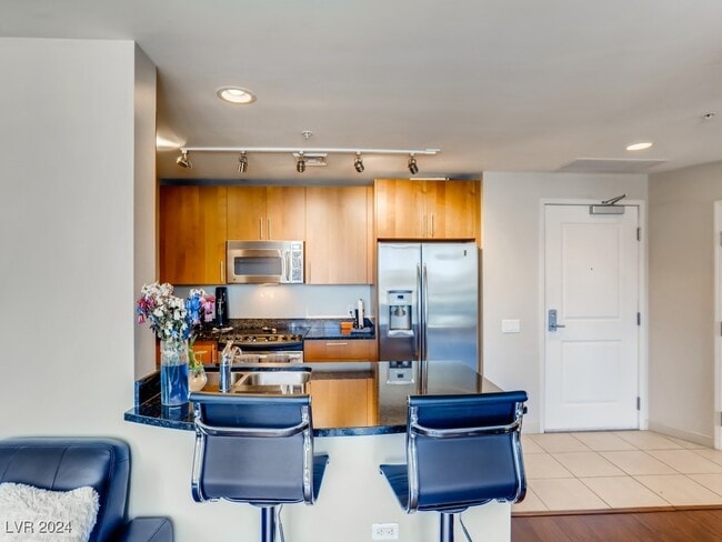 Foto del edificio - 200 W Sahara Ave