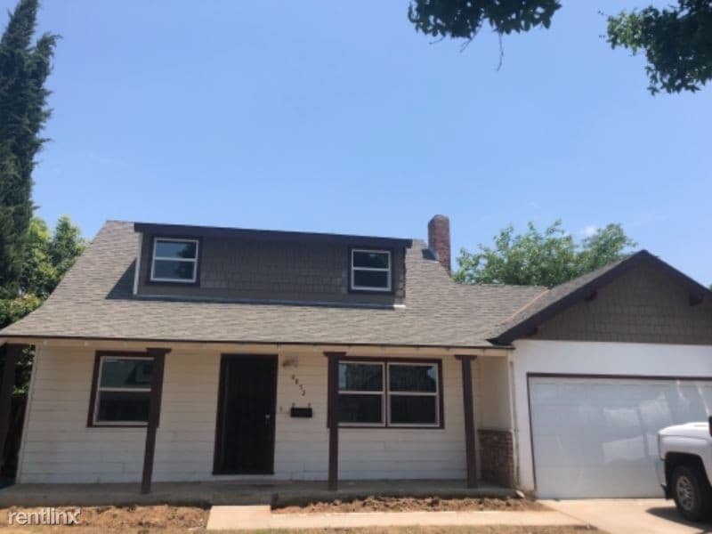 Primary Photo - 4 br, 2 bath House - 4852 N Effie St