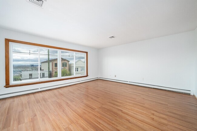 Foto del edificio - 414 Liberty Ave