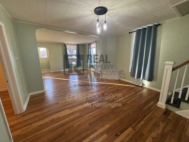 Building Photo - 908 Spruce St