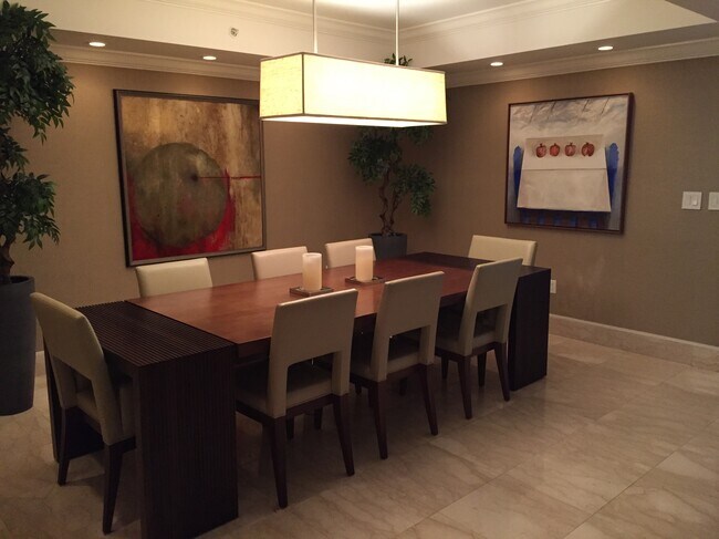 Foto del edificio - 765 Crandon Blvd