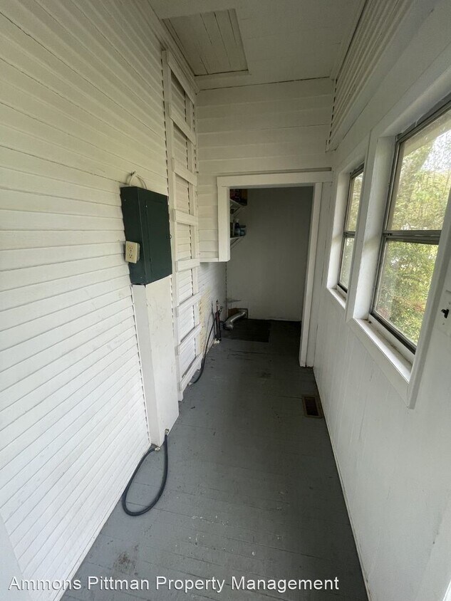 Foto principal - 2 br, 1 bath House - 230 Grand Avenue