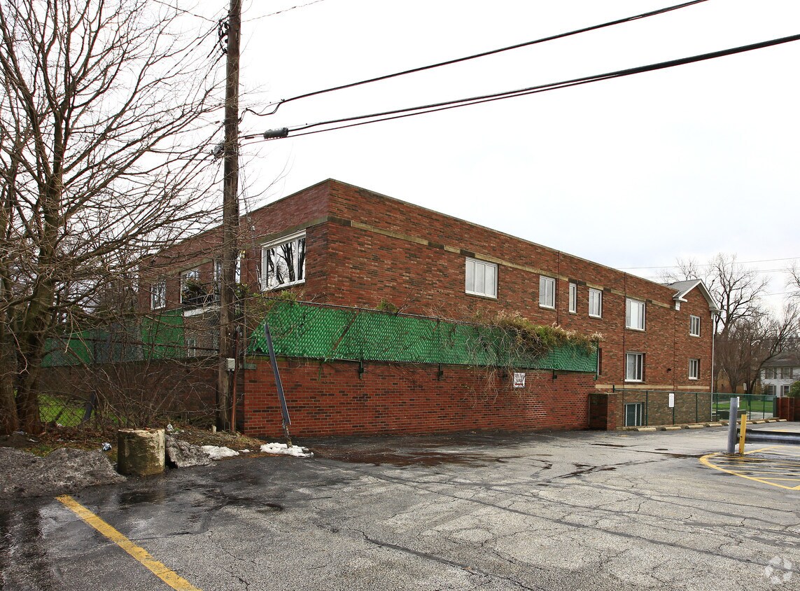 Building Photo - 20759 Fairmount Cir