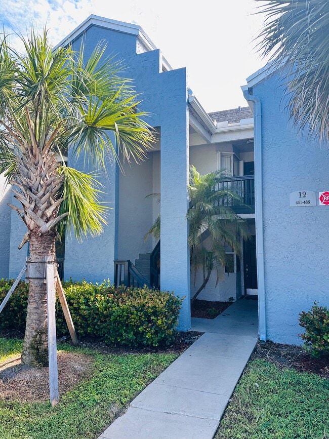 Building Photo - 485 SW 113th Way