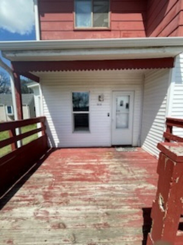 1838 J Ave NE, Cedar Rapids, IA 52402 Condo for Rent in Cedar Rapids