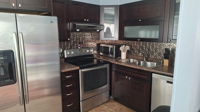 Updated Kitchen - 2718 Painter Ave