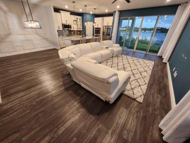 Building Photo - 913 Grand Wildmere Cove