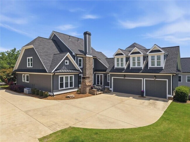 Building Photo - 5451 Autumn Flame Dr NE