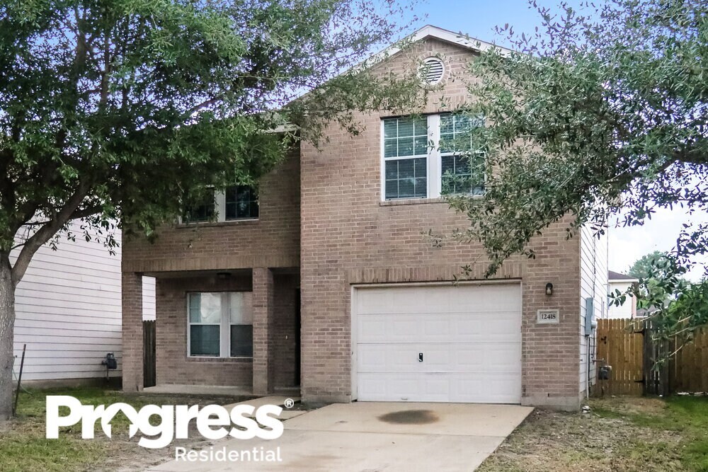 Foto principal - 12418 Sterlingstone Dr