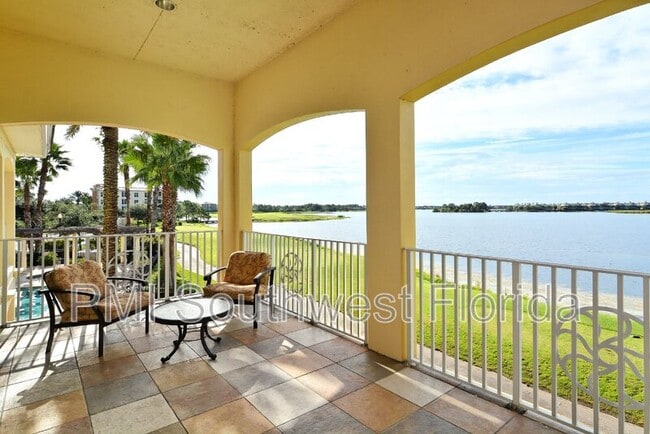 Foto del edificio - 6438 Water Crest Way