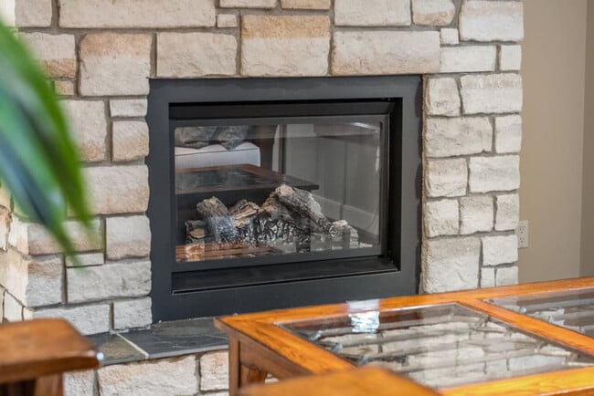 Building Photo - 208 Horizon View Glen