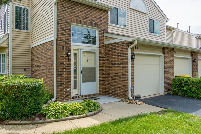 Building Photo - 454 Canterbury Dr