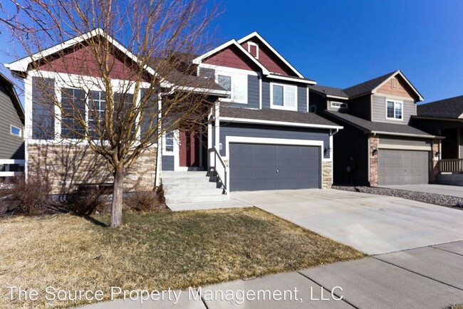 Building Photo - 4 br, 3.5 bath House - 2320 Thoreau Dr