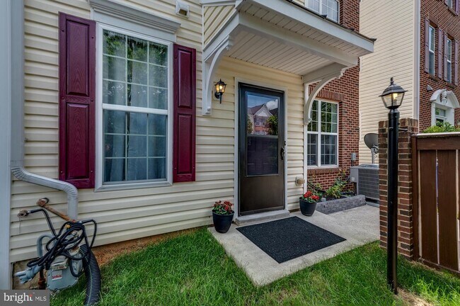 Foto del edificio - 107 Whiskey Creek Cir