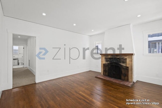 Foto del edificio - 2306 108th Ave