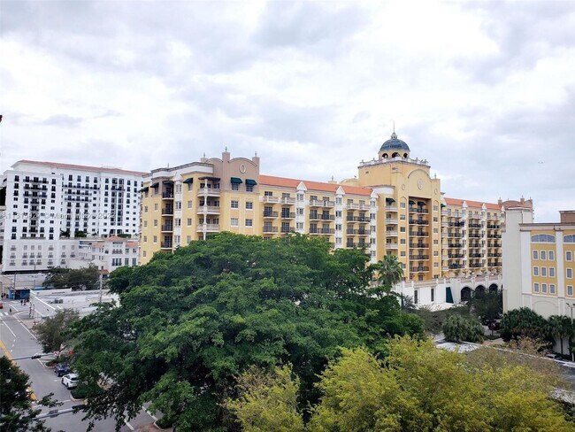 Foto del edificio - 100 Andalusia Ave