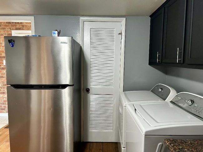 Foto del edificio - 305 Greenbriar St