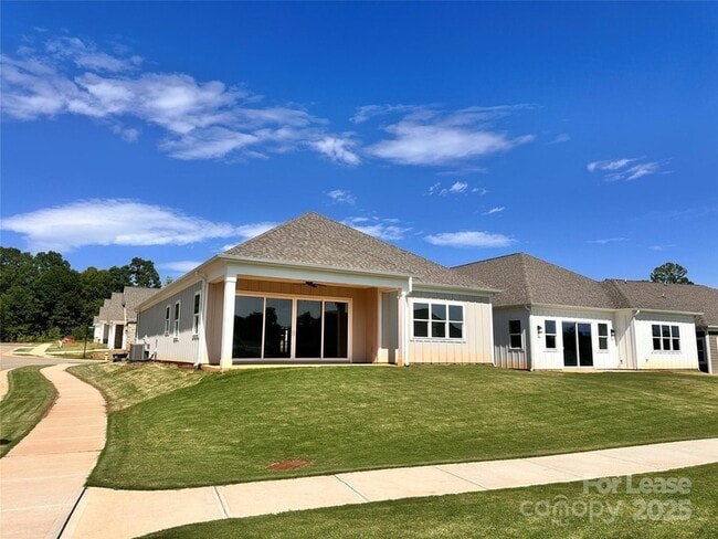 Building Photo - 4703 Anise Cir