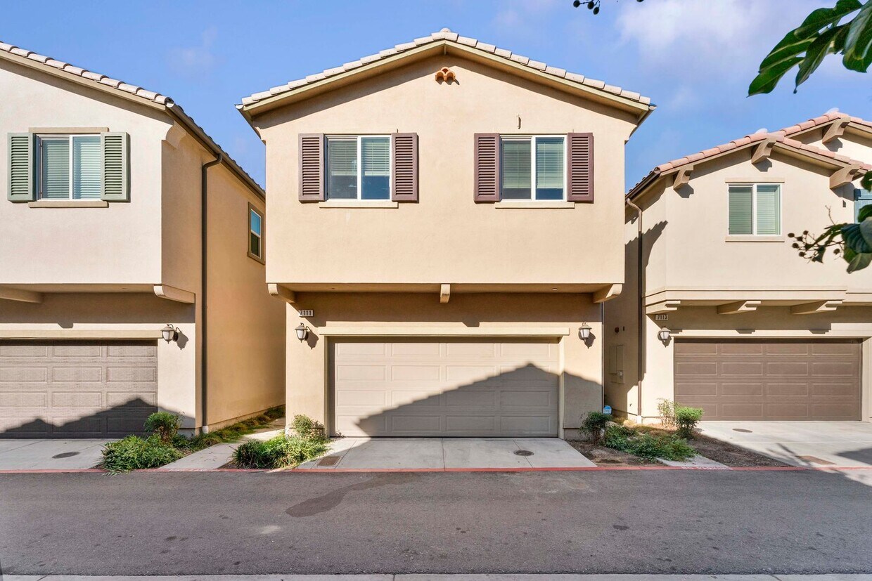 Primary Photo - 7109 N Marisa Rd, Van Nuys, CA 91405
