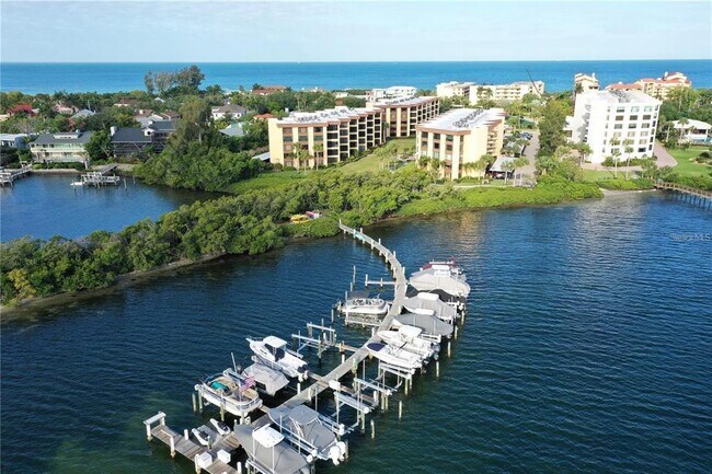 Foto del edificio - 8767 Midnight Pass Rd