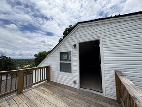 Building Photo - 1203 Karnes Ave