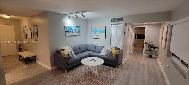 Foto del edificio - 1200 14th St