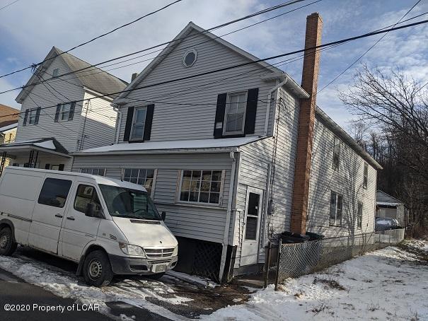 Building Photo - 1020 Schwabe St