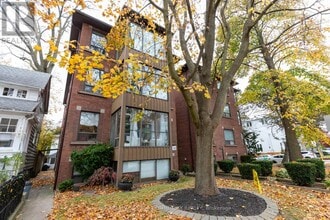 Building Photo - 38 Leuty Ave