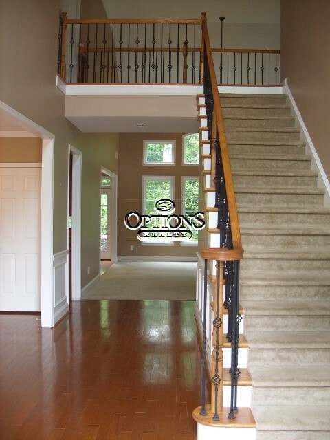 Foto del edificio - Executive Style Home in Hillgrove School D...