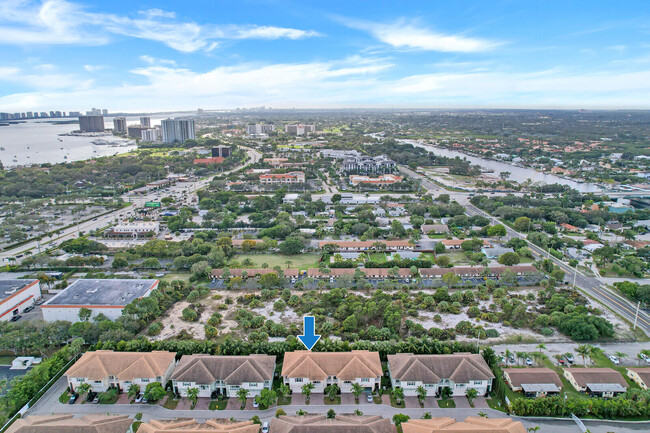 Foto del edificio - 1902 Juno Landing Ln